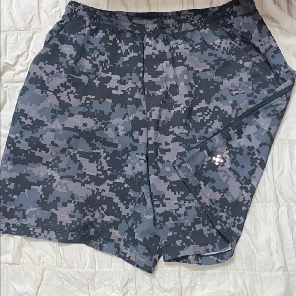 Men’s Lululemon short